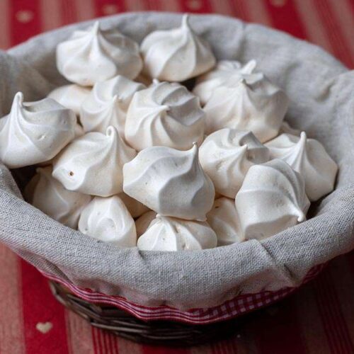 MERINGUES MAISON 1 500X500 1 | La Pommeraie Recette de petits gâteaux Guebwiller 1